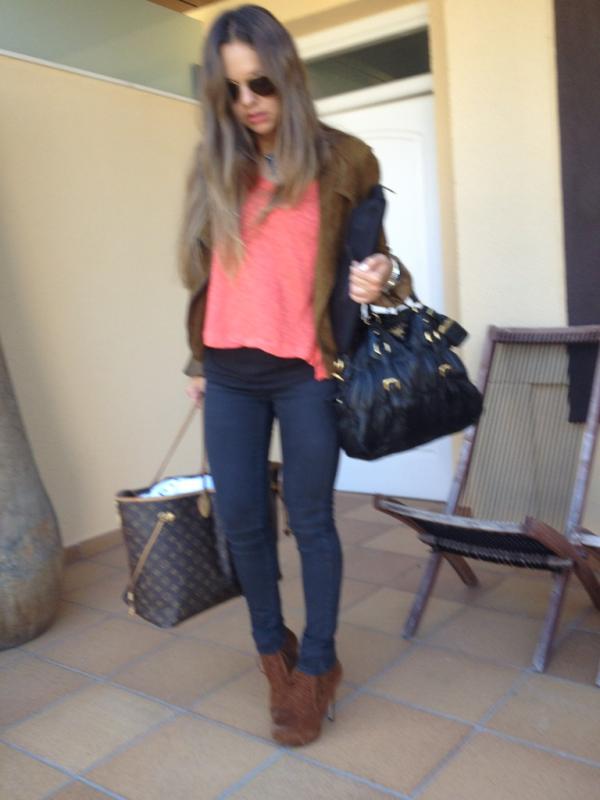 Me espera un dia largo... <a href="/virbri/">Vir Charneco</a> cuando vienes???