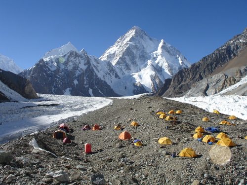infopendaki's tweet photo. Mount K2 #SevenSecondSummits http://t.co/8BJoj8wI