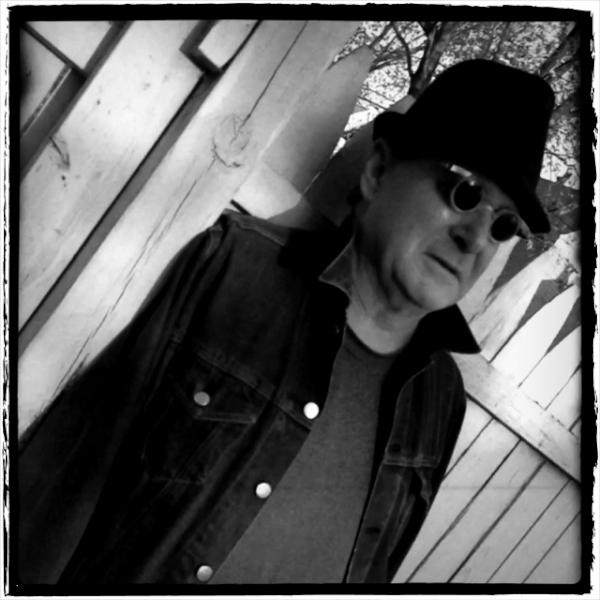 Translatormusic's tweet photo. Robert Darlington's music website is now http://t.co/eDQc6S0n. http://t.co/E5aZ6j7m