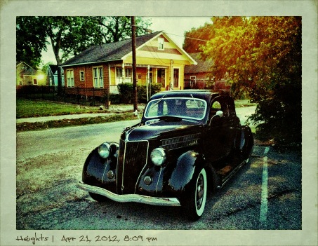 Guswrites's tweet image. AL CAPONE WOULD LIKE THIS CAR: Sighted in the #Heights on Saturday. Old, but stylish. @ReserveSupplyCo #Houston