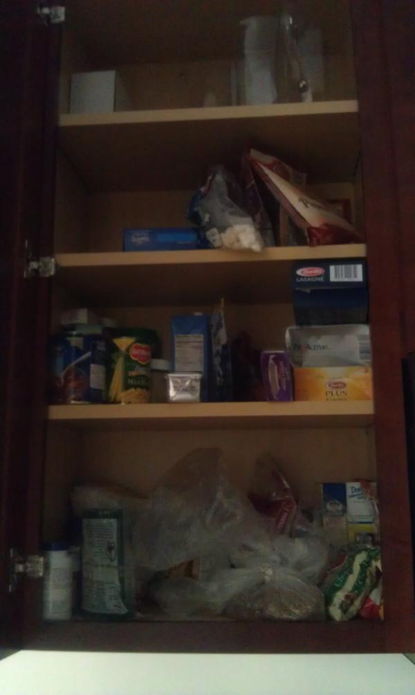 Tupperware6's tweet image. One of my clients space let's help her out ! We need to utilize this great space and get rid of bags !