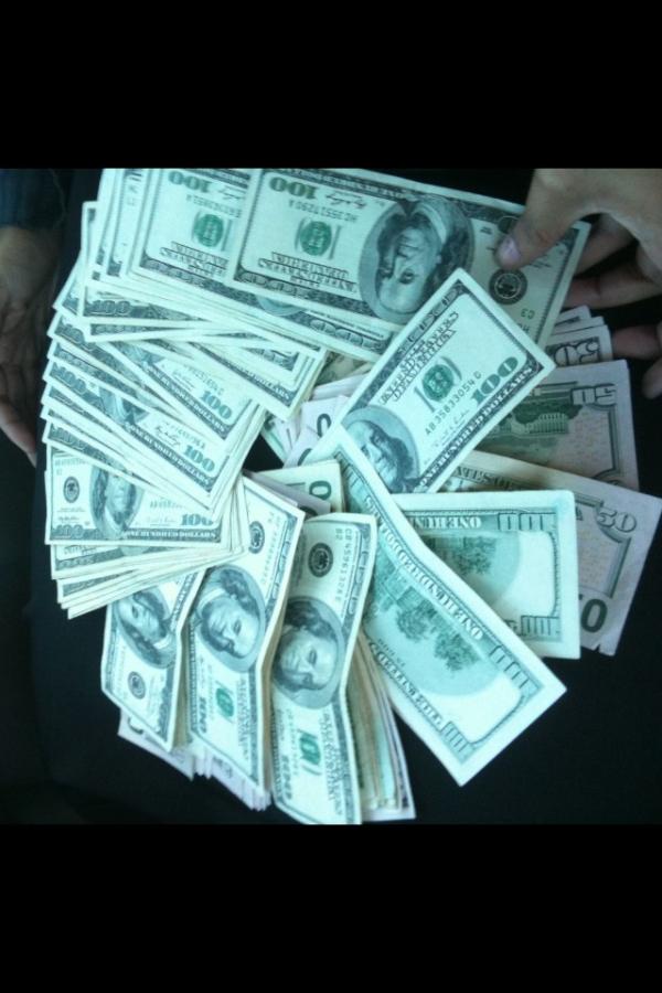 jesselambaz's tweet photo. $$$$$$$$$$ http://t.co/ZiadW1BH