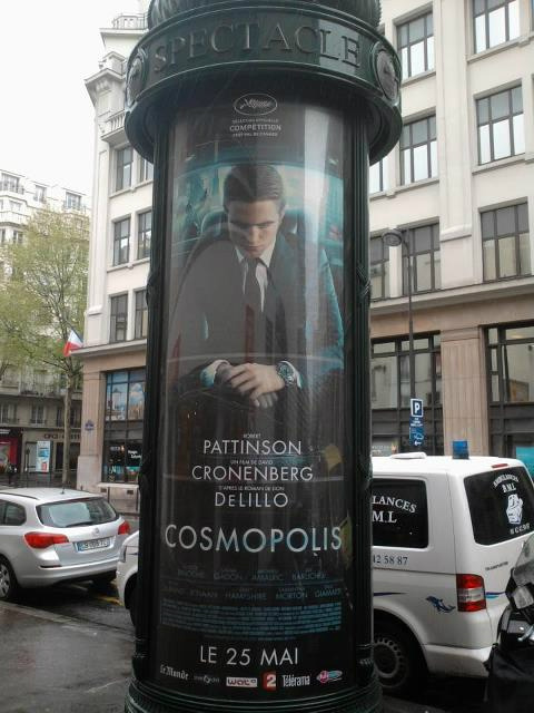 BrooklynNoA's tweet image. @cosmopolisFR s'affiche rue de Vaugirard à Paris &amp;lt;3