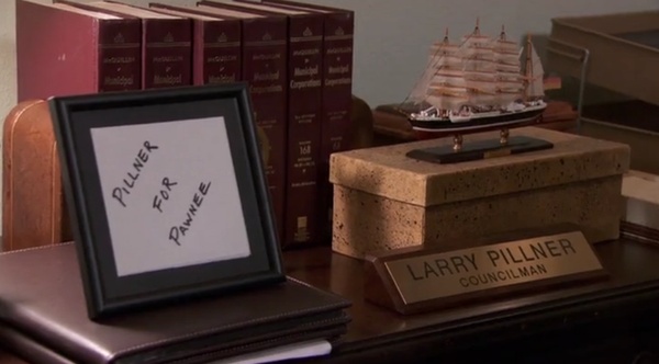 marklonghurst's tweet photo. Bradley Whitford guest starred on Parks and Recreation this month. West Wing shout out, anyone? http://t.co/vplV08CU
