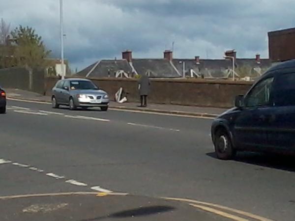 grin_n_bayr_it's tweet image. Mon' the Pony #BagsFullOfDoubts #TwoLeftShoes