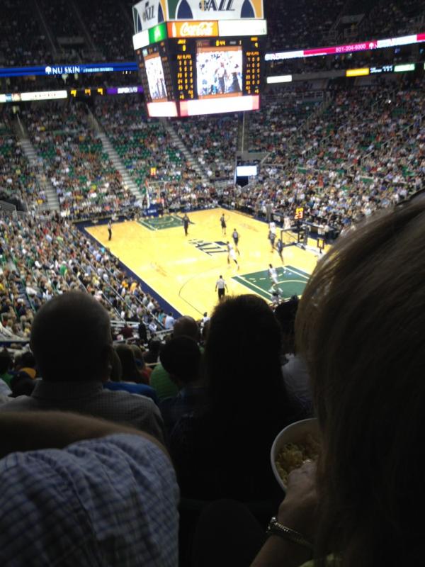 contactgilmore's tweet photo. GO JAZZ GO! #nbaplayoffs http://t.co/wj5mVZTU