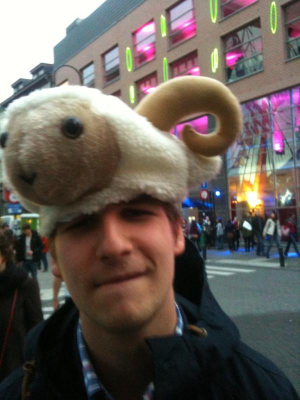revodesmoutons's tweet photo. @revodesmoutons #NDM12 http://t.co/bv6gIAWk #ma1RP
