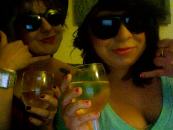 nikkie_dre's tweet image. @SarahDarling13n and i are douchebags and we loveee wine :] #douchebagproblems #wine #roommatelove &amp;lt;3