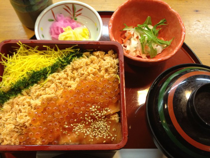 私が頼んだもの(^-^)/おいしそうでしょおU^ェ^Uいただきまーす♪ http://t.co/bqWITRVs