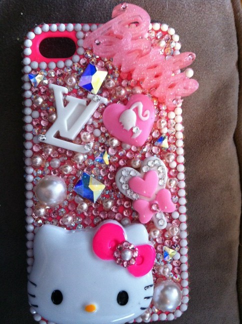 The latest custom IPhone case Hello Kitty http://t.co/E3IpZb2r