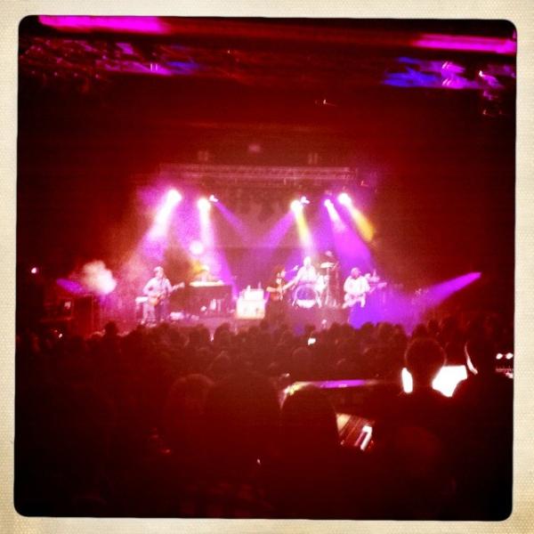 Hello. I am at an Alabama Shakes gig. : Hello. I am at an Alabama Shakes gig. pic.x.com/MgcztjsA bit.ly/KjWXO3