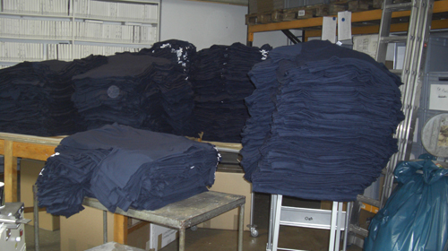 ColoursForFun's tweet image. An 2 Tagen 4000 T-Shirts bedruckt. Jedes T-Shirt mit 4 Drucken versehen.Also insgesamt 16000 Drucke. Danke CFF Team