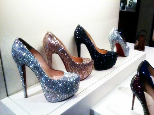 ILikeYourCape's tweet photo. These were in a shop in france, I bought like 3 of them? haha! http://t.co/2we758o2
