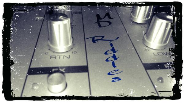 AmandaValdez85's tweet image. @MDRiddles