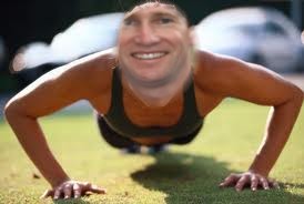 bobbyjay07's tweet image. Look who I saw at lunchtime punching out a lazy ton in QEII square. Fair dinkum unbelievable.
@Lachboyd 
#pushupking