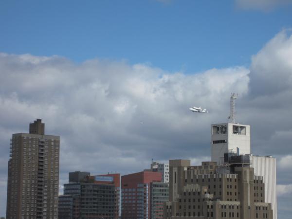 astrospiller's tweet photo. #ShuttleHP awesome view of the Enterprise this am - flying over the intrepid. http://t.co/36WWRDta