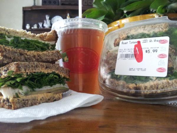 shfeast's tweet photo. You know something's good when you want to eat it two days in a row! @eatzis #shfeast! http://t.co/Eo6rglD7 http://t.co/0Jit9lCF