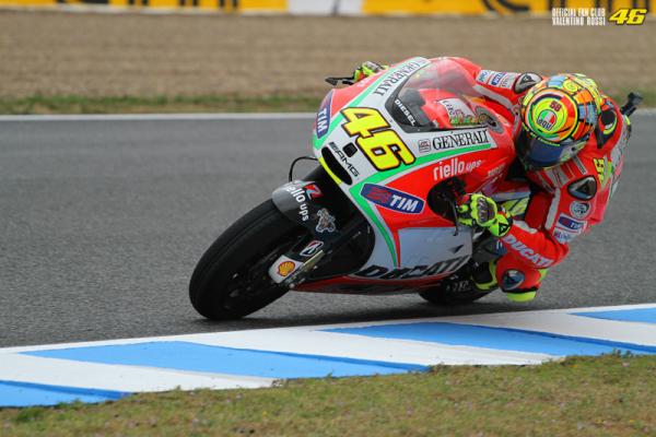 fanclubVR46's tweet photo. FP2 il nostro Vale secondo con 1'51.440  !!! dai Vale daiiiiii ... http://t.co/THdWonkm
