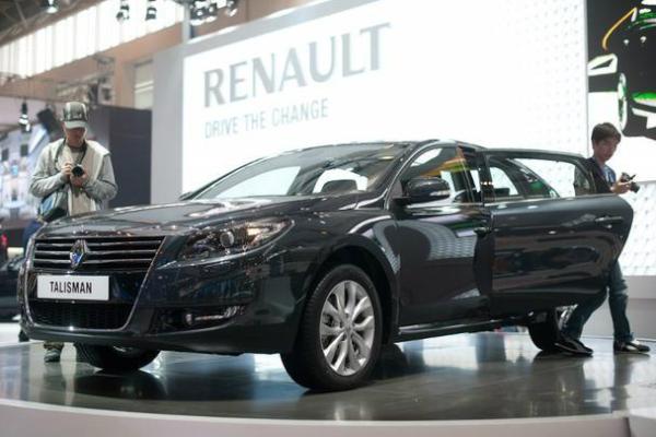 RenaultRegence's tweet photo. O Renault Talisman é o modelo top de linha da marca na China. O design modernizado foi apresentado no Salão de Pequim: http://t.co/AO0Xbmn2