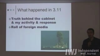 montagekijyo's tweet image. 福島中央テレビの画像を使って講演する上杉隆氏 (4月22日須賀川。撮影:IWJ)。