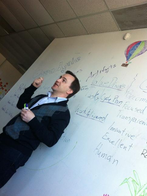 arvinsingla's tweet image. Learning about #openagile  during our @myplanetdigital planetarium talks.