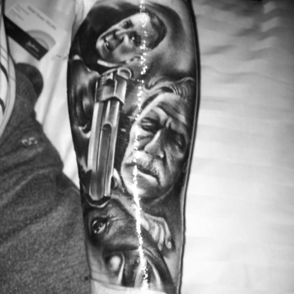 Mark_Craigie's tweet image. @timlovejoy @sundaybrunchc4 Done @helsinki ink 2012 #notstrange