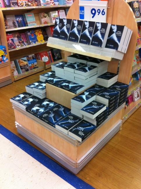 allyvera73's tweet image. @SQicedragon Fifty has arrived in my Podunk little rural Australian town #tearsofpride