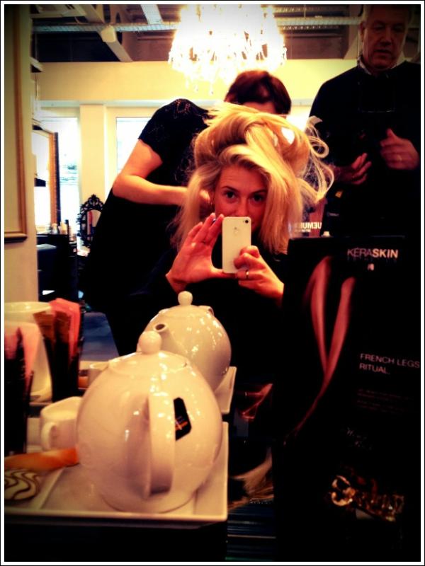 djscoms's tweet image. “@Bowman_Scarlett: Let the day commence.... http://t.co/0zgIDxUI”
Thats a Good look 👌