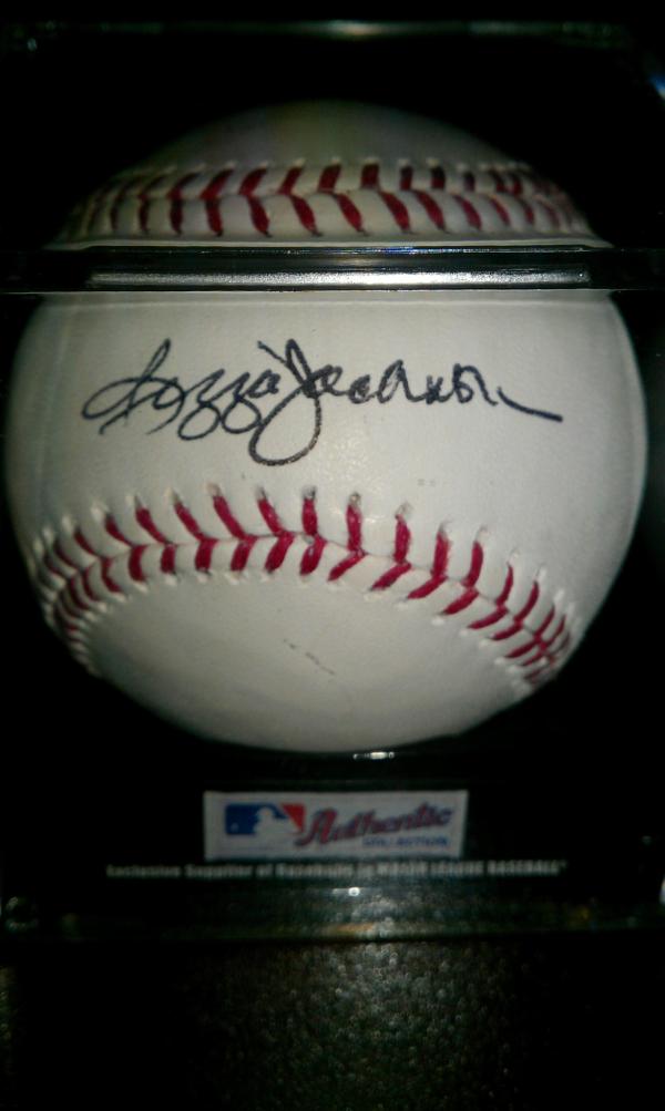 Aponte73's tweet image. My most priceless possession..an authentic autographed baseball signed by Mr. October.