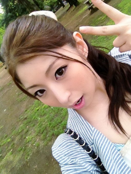 今日の撮影わ9時半くらいに終わったよお＼(^o^)／色々とまた自分に課題が出来たので、次の撮影までに少しでも成長しているように頑張るぞー♪皆さんも一日お疲れ様でしたU^ェ^U http://t.co/