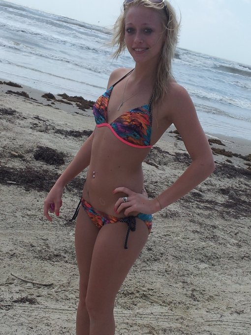Day at the beach http://t.co/obpA7vHs<a href="/tag/booty"class="tags"><span>#booty</span></a><a href="/tag/madisonlain"class="tags"><span>#madisonlain</span></a>