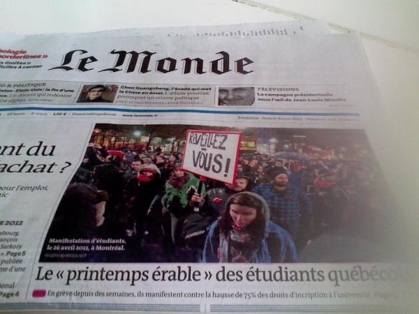 Floszach's tweet photo. Le printemps érable en première page du Monde. La couverture médiatique internationale met la pression sur le gvt. http://t.co/4hGwEU5J