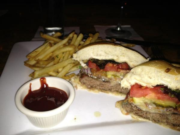 vandy0009's tweet photo. Blueberry Ketchup @ Label 7 @rochnyfoodquest http://t.co/fNgztzKV