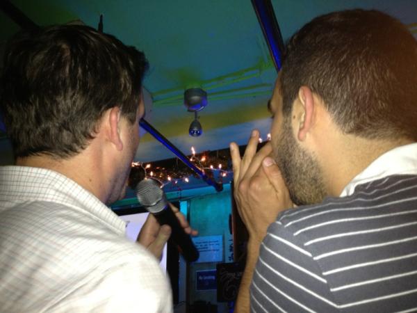 Matt_Graff's tweet photo. "Unbreak My Heeeeeeaaaarrt" http://t.co/uCMejoe8