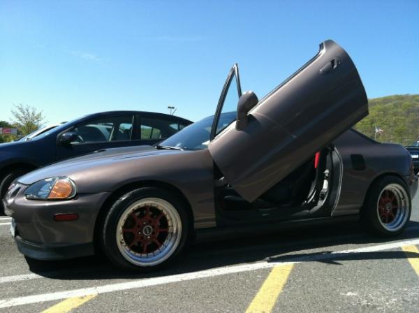 ZostraDamus's tweet photo. This is what we call overkill on a Honda civic http://t.co/lMqMZp2n