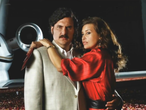 AngieAntonioWeb's tweet photo. Primeras imagenes promocionales de @angiecepedaj en "La parábola de Pablo". http://t.co/7QctL9r4