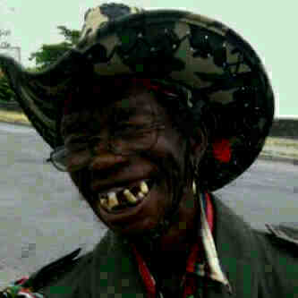 sb_collection92's tweet image. WTF!!! #RunPass "@lardipo: "@Iamcexycermy: Smile back Nah" http://t.co/AfqfRsIv"