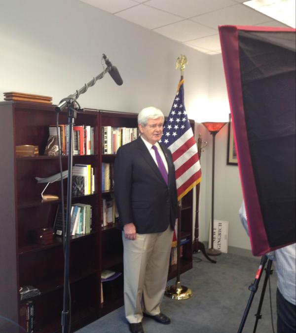 CallyGingrich's tweet photo. .@newtgingrich records a special message for our supporters. http://t.co/QFrmpyMx