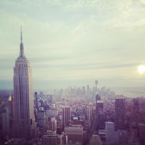 megmoho's tweet photo. Only once and a while does the beauty of NYC reveal itself. #NYC http://t.co/7XG9e4rt