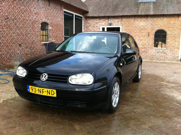 nynkedee's tweet photo. TE KOOP: VW Golf automaat uit 2003. Type: KW 75. 176000 op de teller. Vraagprijs: €7500,- Graag zsm reageren. RT mag! http://t.co/zL0a29HN