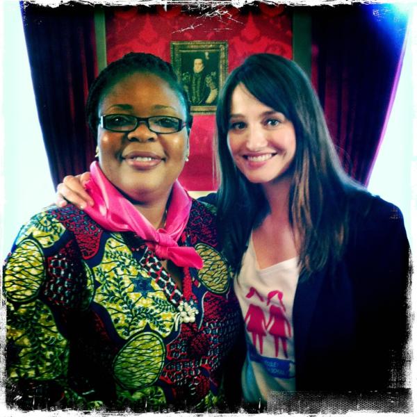 Rejoignez nous avec Leymah Gbowee prix Nobel de la paix sur plan belgique.be et  parrainez un enfant!