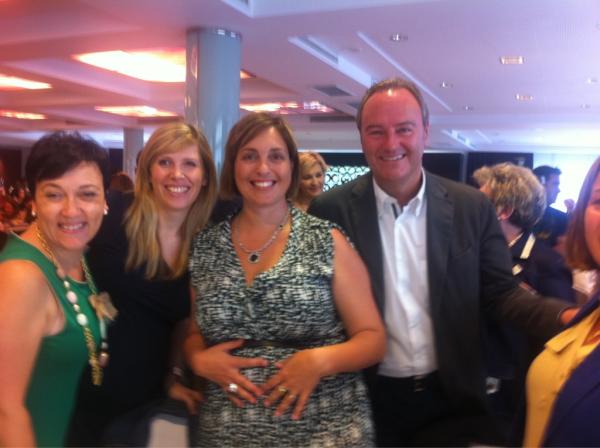 vscentelles's tweet photo. Jovema en la comida de empresarias de denia http://t.co/Jd7sCxmu