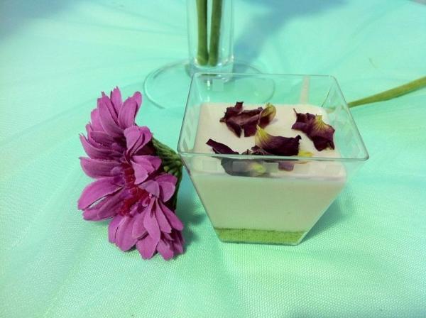 cakeryBH's tweet photo. Rose cheesecake unique flavor just @cakeryBH BD7/ doz
Order today 33308010
@E3lanibh @Foodibahrain @RtBah @TimeOutBAH http://t.co/NlPxS49Y