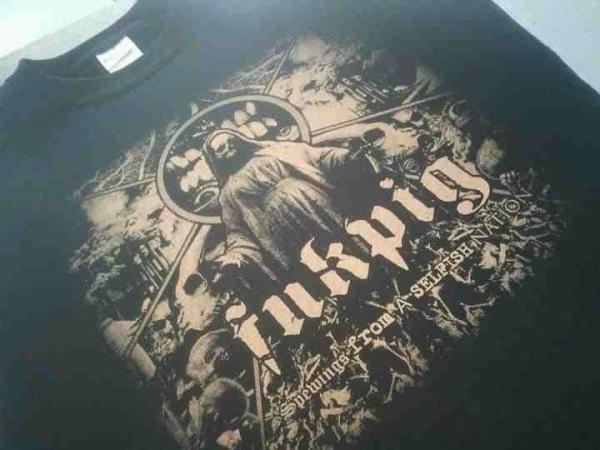 DevizesRecords's tweet photo. New shirts @fukpignecropunk http://t.co/fiB3NahU