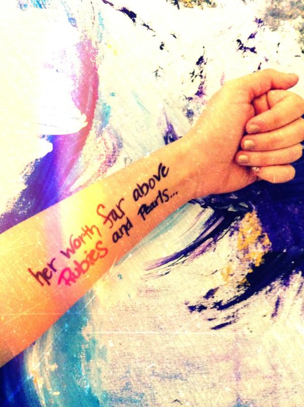 ILoveMyBodyBCuz's tweet photo. Her worth far above rubies and pearls. http://t.co/qIrRquVi