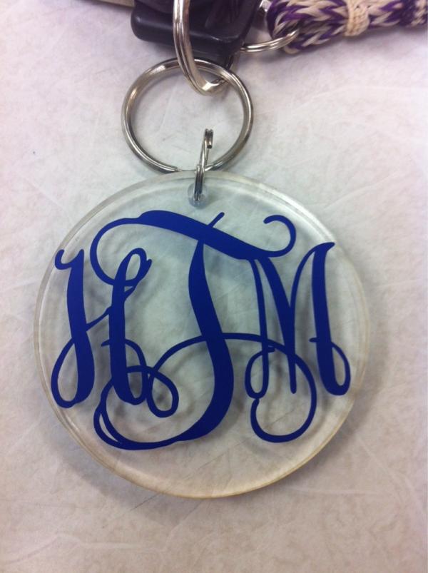 MonogramShopKC's tweet image. Fun and easy last minute graduation gifts! Acrylic keychain with vinyl monogram! Come in a variety of colors!