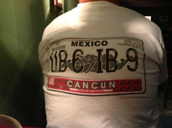 StageKaluga's tweet image. У британского гостя крутая футболка! Не сразу разберешь, о чем говорит эта надпись