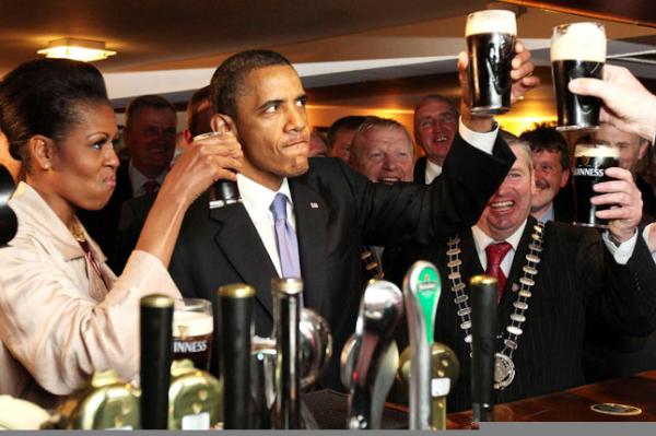 BargainBreaks's tweet image. #O'bama loves a pint in #Dublin #AirForceFun #BargainBreak . Call us today for Dublin fun! #BargainBreak