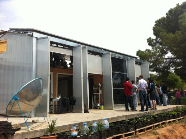 LivingLabLow3's tweet photo. La casa llena de visitas! #ViscaLow3 http://t.co/op0kwBX4