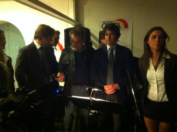 Cost2Costa's tweet photo. Tappa al costa ponente, chiusura campagna elettorale Michele Scarfeo pdl #openpalermo http://t.co/if7wVDki